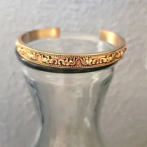 Vintage Rare NRQ Cuff Bracelet