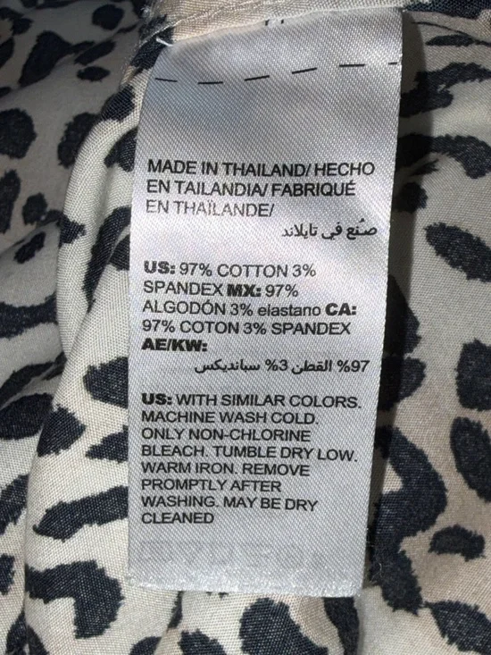 Chico’s No Iron Leopard Print Tunic Blouse Size 2 Large Black Tan Top