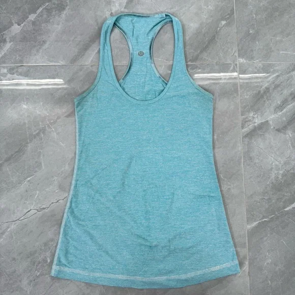 Women’s Lululemon Striped Racerback Tank Top Workout Athleisure Size 2