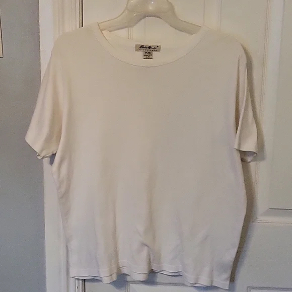 Eddie Bauer Women's Large White Short Sleeve Tee