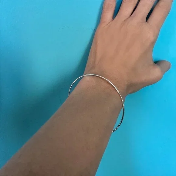 Sterling Silver Elegant Bangle Bracelet