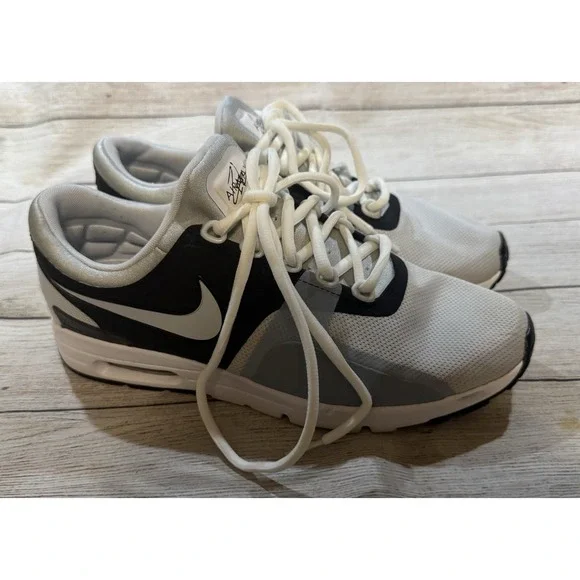 Womens Nike Air Max Zero #857661-001 Black Gray White Sz 9