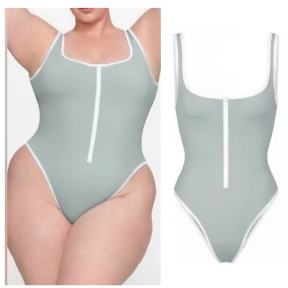 NWT SKIMS Sporty Zipper Swim Scoop One Piece Swimsuit Blue Plus Size 4X