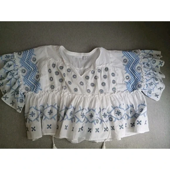 Pure Collection Top Small Embroidered Eyelet Peasant Cottage Boho Tasseled