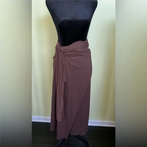 SKIMS Signature Swim Sarong Skirt in 