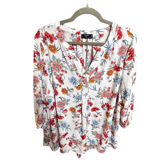 Tahari Floral Pullover Top 2X White