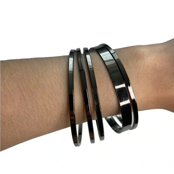 5 Vintage Bracelets