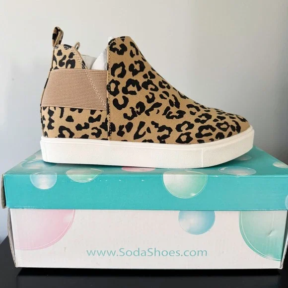 Soda Diana-G Leopard Print Hidden Wedge Sneakers Tan sz 6.5 NEW NIB Streetwear
