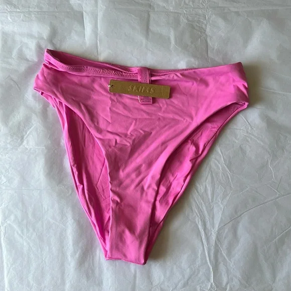 Skims swim bottoms MID WAIST‎ COLOR NEON ORCHID SIZE XS NWT