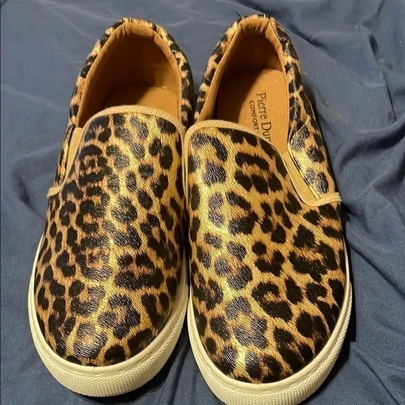 Pierre Dumas Brown and Black Sneakers with Slip-On Design