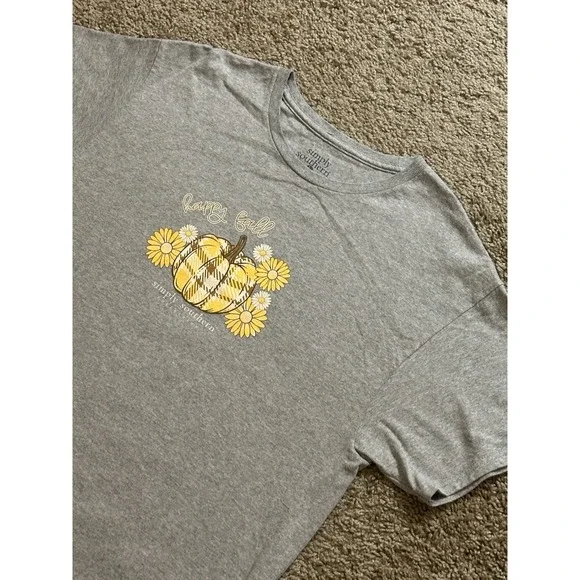 Women's Simply Southern Short Sleeve Graphic Shirt - Large