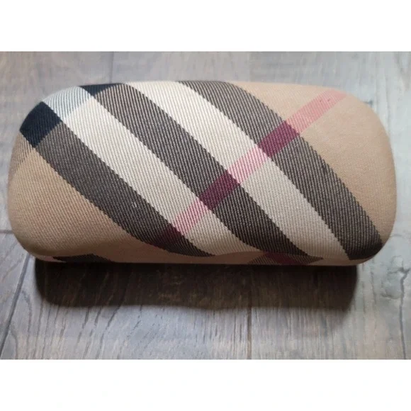 Burberry Nova Check Pattern Hard Eyeglass Case‎