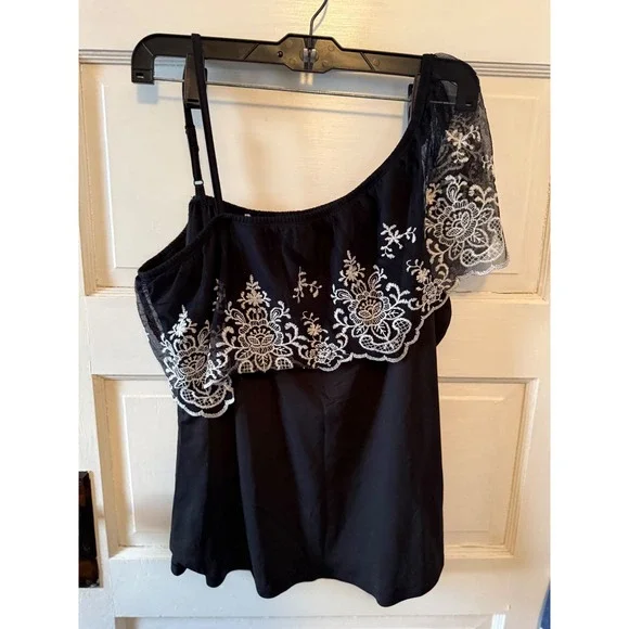 Maurices Women Black One Shoulder Lace Ruffle Top Floral Mesh Blouse size Large