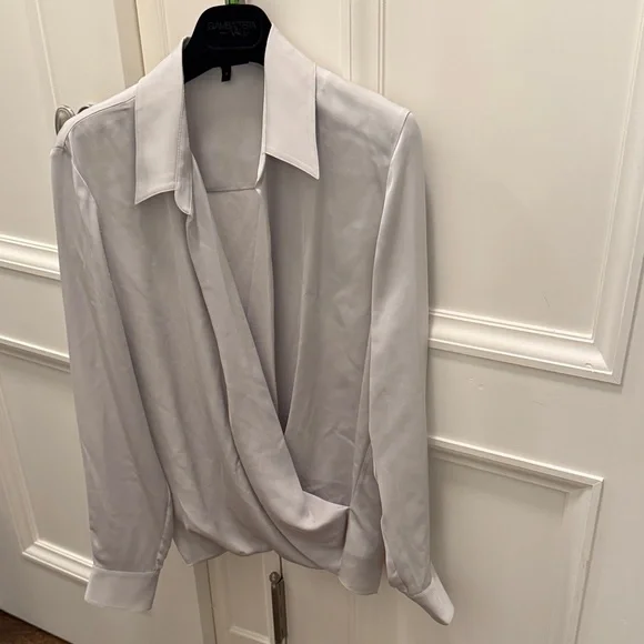 Theory wrap blouse 100%silk S