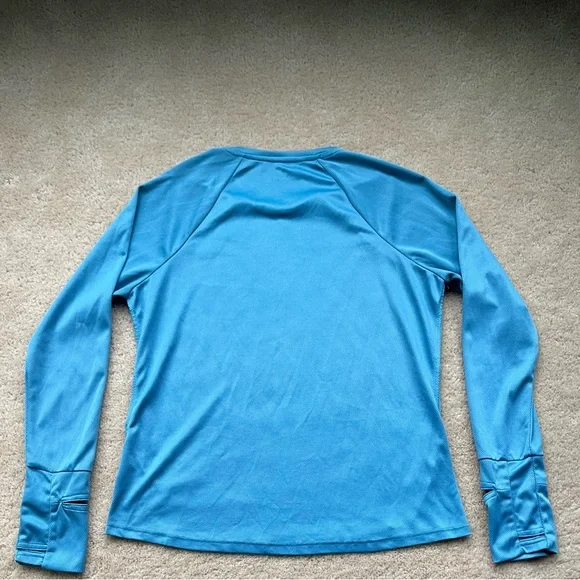 Mountain and Isles Women’s Long Sleeve Athletic Base Layer Tee Shirt - L - EUC