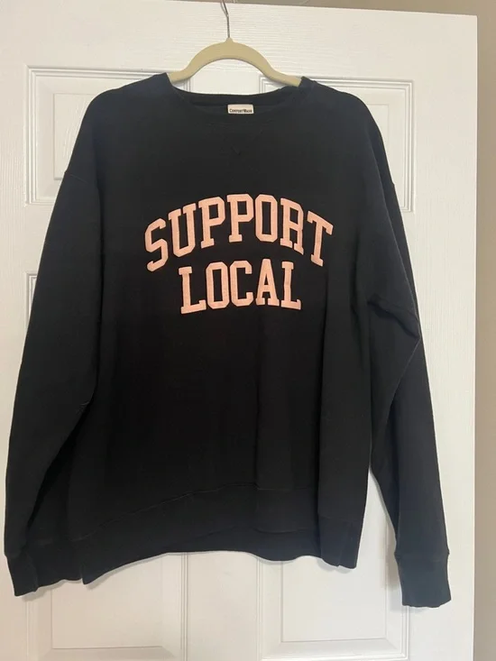 Black Sweatshirt with Pink 