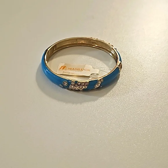 Vintage Gold Tone Manluck Enamel & Rhinestone Cuff Clamper Bracelet.