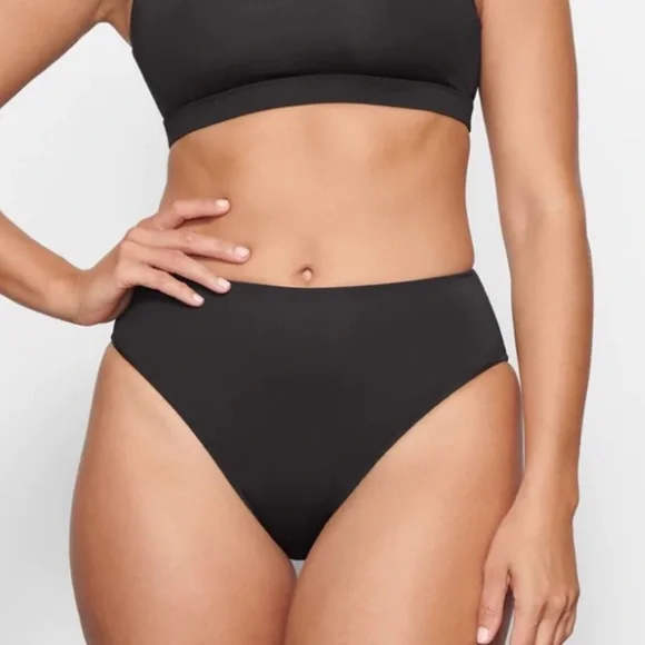 SKIMS RECYCLED SWIM MID WAIST BOTTOM ONYX - S