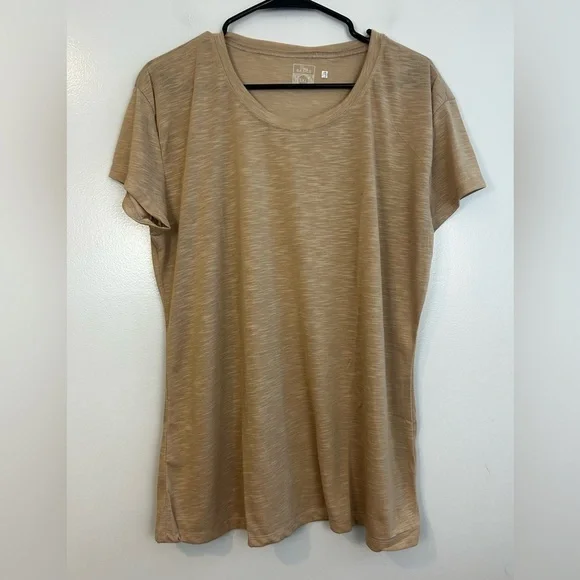 NWT Sexy Basic's Lightweight Casual Tan Short Sleeve Yoga Top/T-Shirt Size 3X