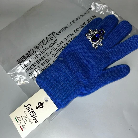 NWT small Stil Estro Bee Brooch Knit Gloves