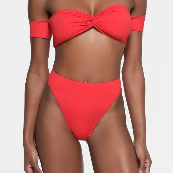 SKIMS HIGH LEG BIKINI BOTTOM RUBY - S