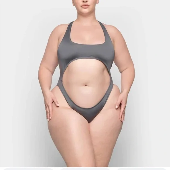 Skims SIGNATURE SWIM CUT OUT MONOKINI in Gunmetal NWT