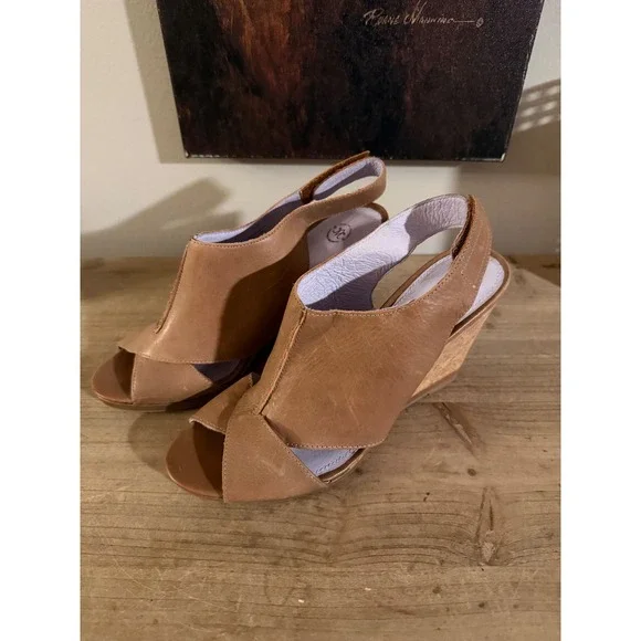 Johnston &‎ Murphy Women's Tan Leather Slingback Wedge Sandals Size 10M
