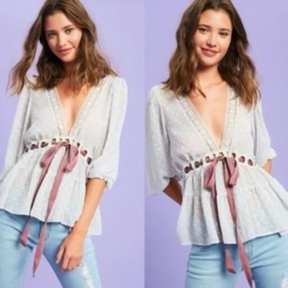 LAST ONE ☝️Textured Chiffon Blouse w/Ribbon Accent
