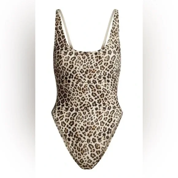 SKIMS® SIGNATURE SWIM SCOOP NECK ONE PIECE SWIMSUIT - LEOPARD - L
