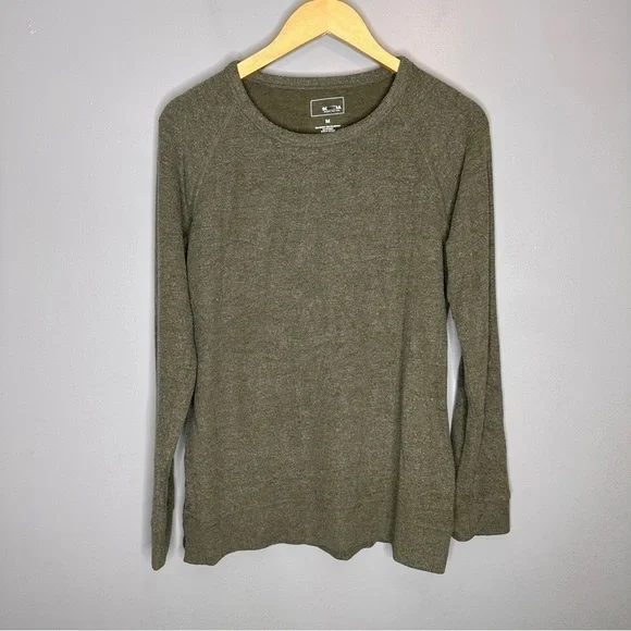 Sonoma Olive Green Pull over Crewneck sweatshirt