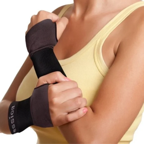 Joint Recovery/Support Treatment Single Wrist Sleeve/Brace Copper Infused Large