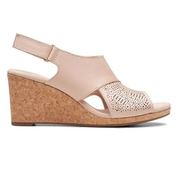 Clarks Womens Size 8.5 Lafley Joy Blush‎ Pink Leather Sandals Wedges Shoes