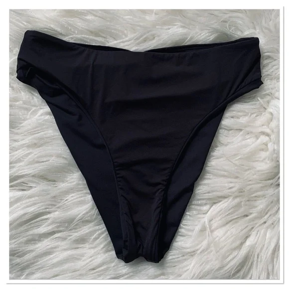 NWT Skims Mid Waist Bikini Swimsuit Bottoms Onyx Black Size Medium