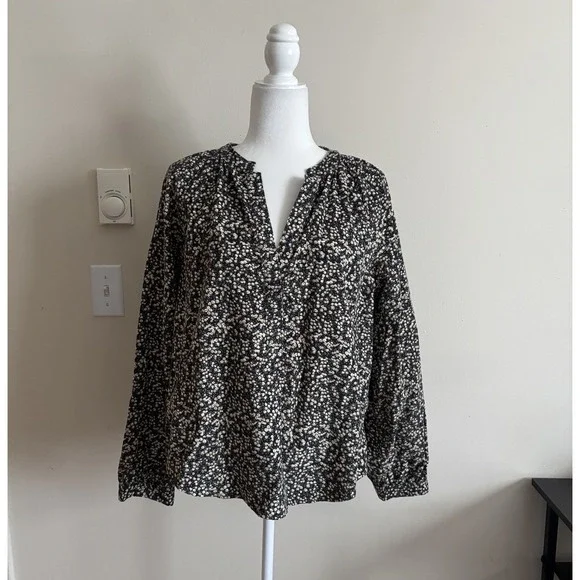 NWT Universal Thread Womens Medium 100% Cotton Floral Corduroy Top Black Green