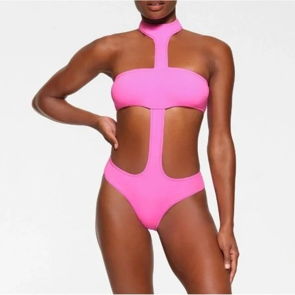 SKIMS NWT MONOKINI PINK CUT OUT HALTER SWIM BIKINI BATHINGSUIT IN TAFFY