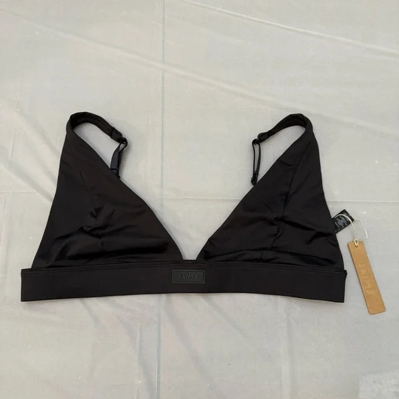 Women’s SKIMS Black Triangle Seamless Design bikini top size XL
