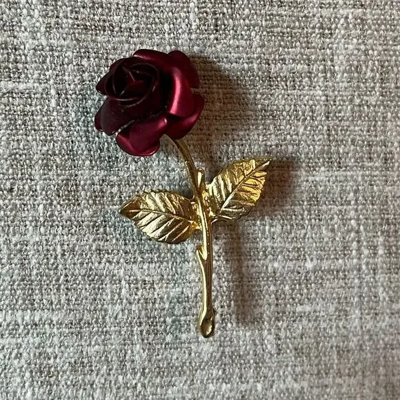 Vintage crimson rose brooch pin gold tone