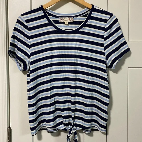 Pink Republic blue white stripe short sleeve top with bottom tie size large