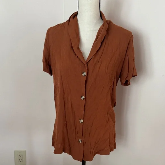 Charlotte‎ Russe Terracotta Button-Down Shirt