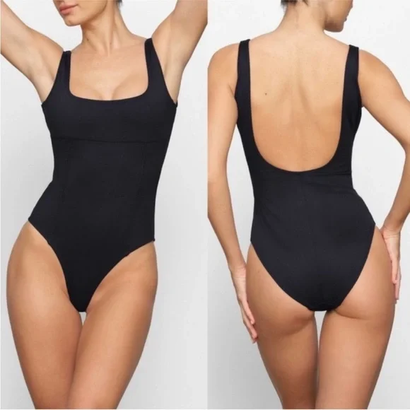 NWT SKIMS Sculpting Swim Tank One Piece Sz M