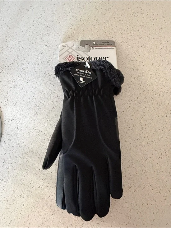 Isotoner Smart Dri Black Gloves Repels Rain and Snow Without Harmful Chemicals