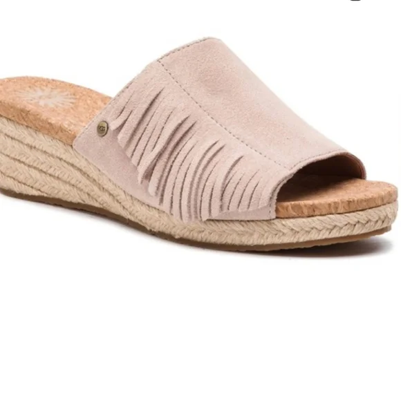 UGG Fringe Wedges Suede Tan Slide Sandal. Size 8.