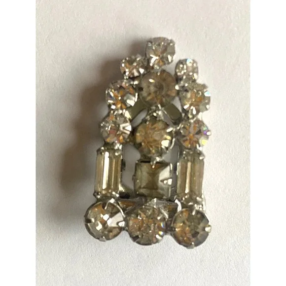Vintage Clear Rhinestone Dress Fur Clip‎ Silver Tone Art Deco Costume Jewelry
