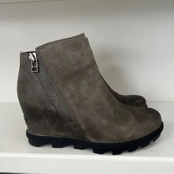 Sorel Joan of Arctic Women's Bootie Boot, Size 7 Gray