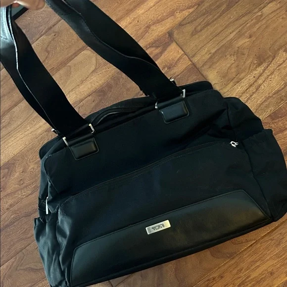 Tumi Black Ballistic Nylon Messenger/ Diaper Bag Blue Interior