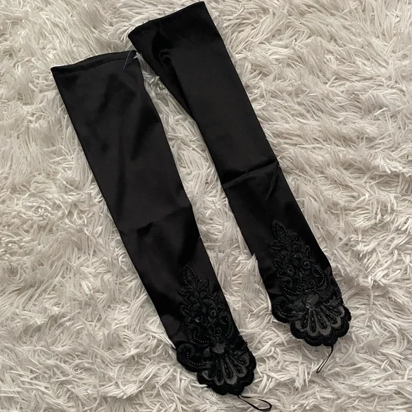 Elegant Black Satin Opera Gloves