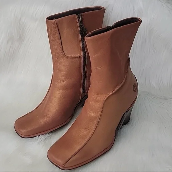 Vintage TIMBERLAND Square Toe Boots 8.5 in Metallic Rose Gold Size 8.5