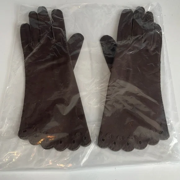 Vtg 1940s brown suede women’s gloves WPL 100% English double woven cotton 6 1/2