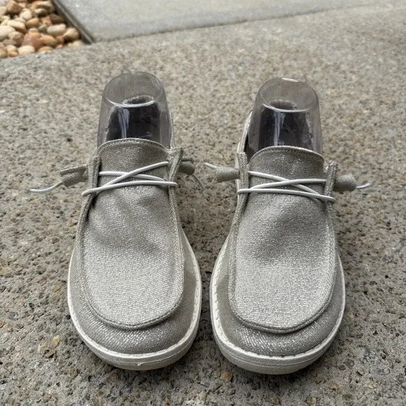 Hey Dude Sparkling Stretch Beige Walking Shoes Women's Wendy Slip-On Size 7
