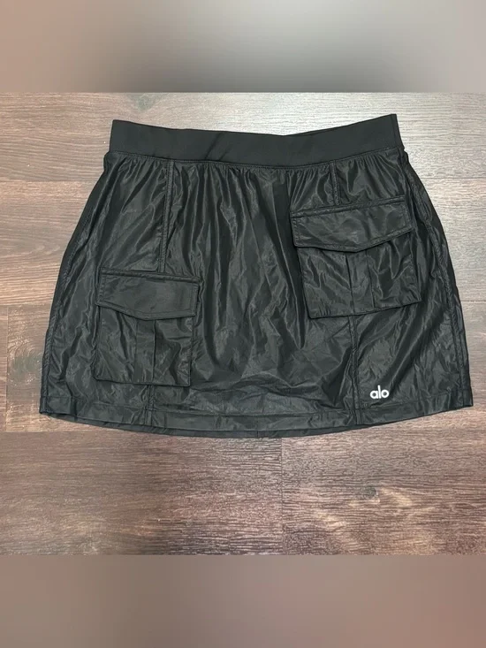 Alo Yoga Sheer Effusion Cargo Skirt / Skort – Black (Excellent Condition)